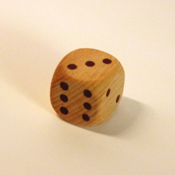 Dé 6 faces en hêtre et noyer